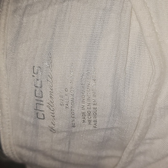 Bundle/ Chico's Women's shirts and a lightweight multicolored jacket - Picture 9 of 13